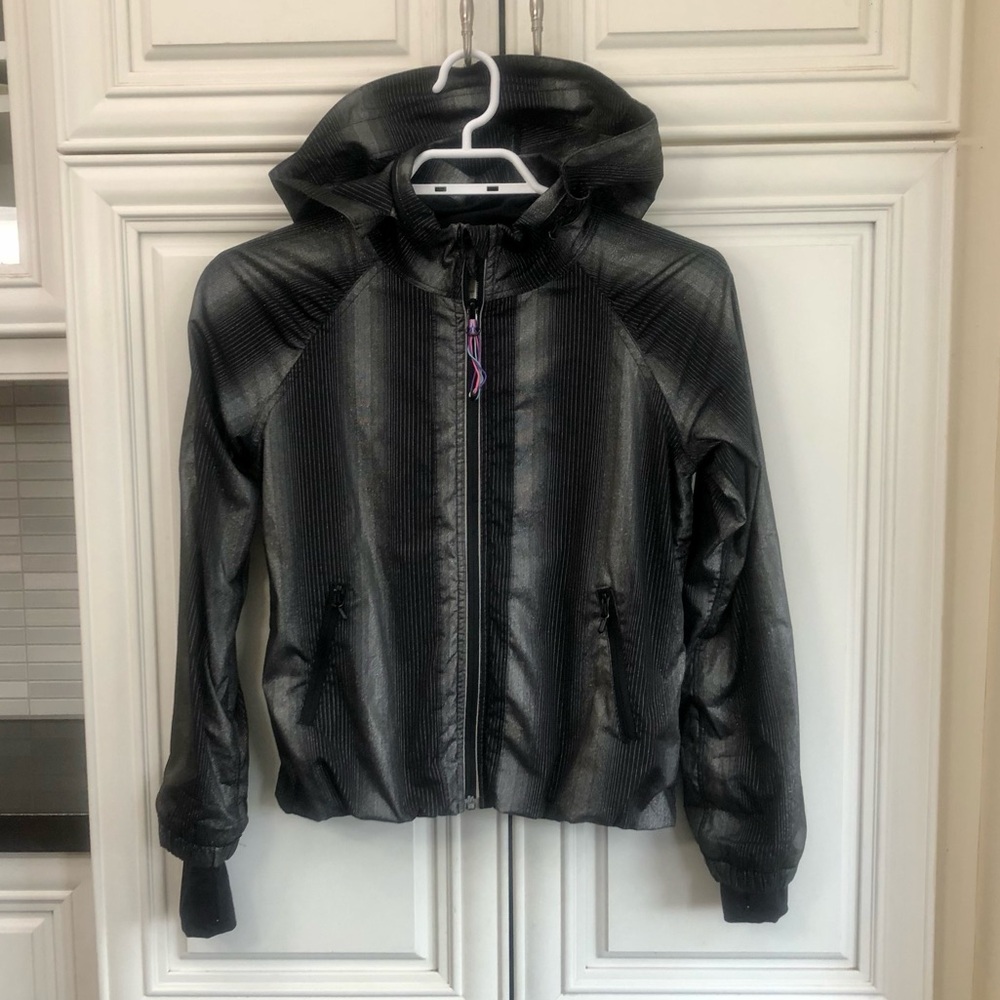 EUC Ivivva by Lululemon girl’s sparkled hooded windbreaker jacket